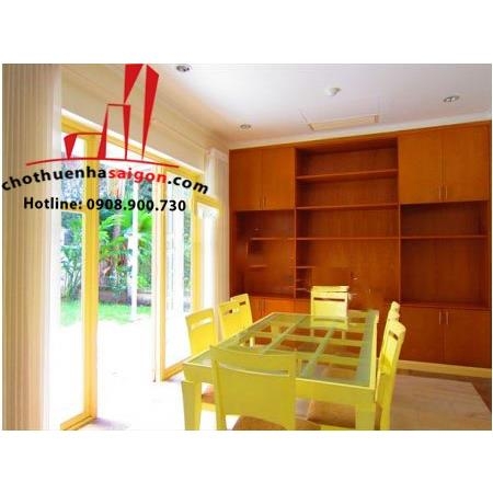 Cho thuê Villa Quận 2, khu Thảo Điền, giá 3000$