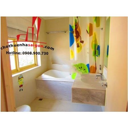 Cho thuê Villa Quận 2, khu Thảo Điền, giá 3000$