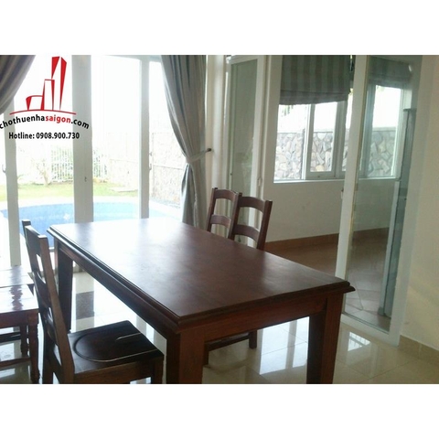 Cho thuê biệt thự bờ sông Quận 2 - giá 4000$