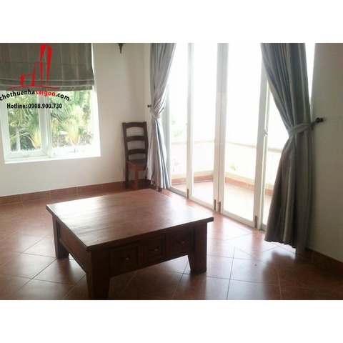 Cho thuê biệt thự bờ sông Quận 2 - giá 4000$