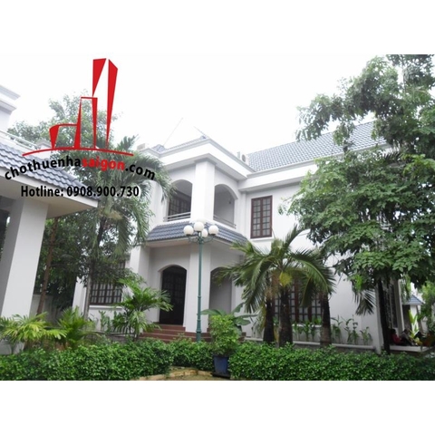 Cho thuê Villa Quận 2, khu Thảo Điền, giá 1500$