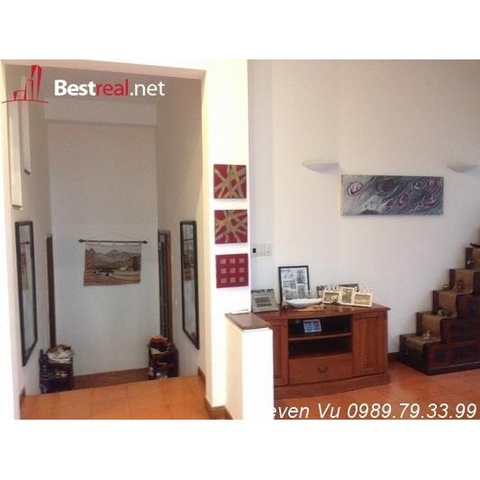 cho thuê villa combound thảo điền quận 2, giá cho thuê:1800$/tháng