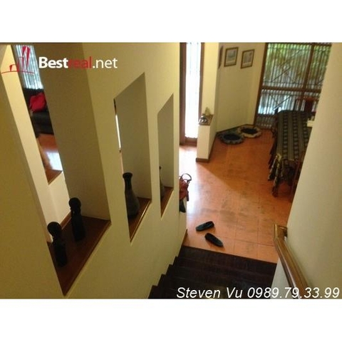 cho thuê villa combound thảo điền quận 2, giá cho thuê:1800$/tháng