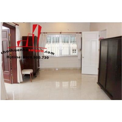 cần cho thuê biệt thự phường thảo điền, quận  2, giá 1400$/tháng