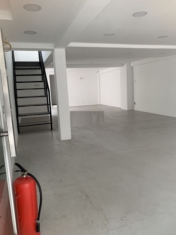 cho thuê nhà goc 2 mặt tiền đường nguyễn cửu vân quận bình thạnh, giá 70tr