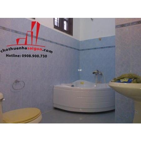 cho thuê biệt thự quận 2, đường trần não gía 1500$/tháng