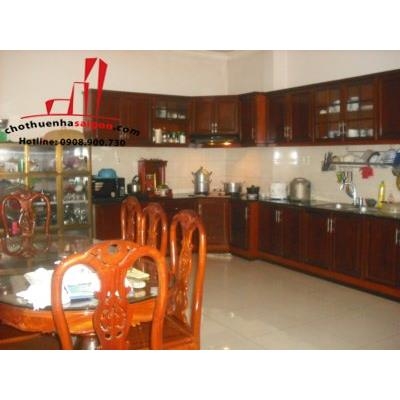 cho thuê nhà quận 2, đường quốc hương. phường thảo điền giá cho thuê:1800$/tháng