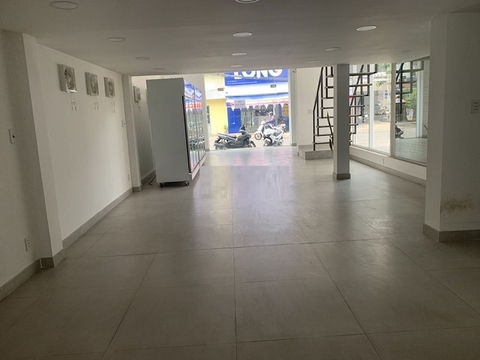 cho thuê nhà goc 2 mặt tiền đường nguyễn cửu vân quận bình thạnh, giá 70tr