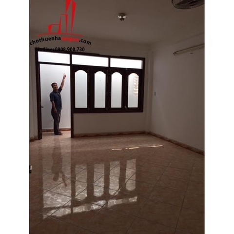 cần cho văn phòng mặt tiền đường tô hiến thành, quận 10, giá cho thuê:10tr/tháng