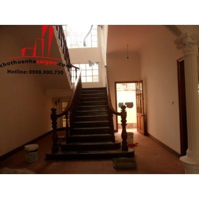 Cho thuê Villa đường Nguyễn Duy Hiệu, phường Thảo Điền Q.2 giá 5000$