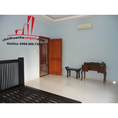 cho thuê biệt thự sân vườn hồ bơi, đường nguyễn văn hưởng, quận 2, giá 3000$