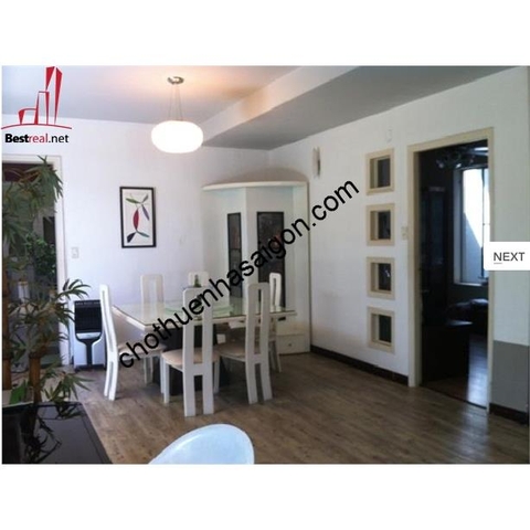 Cho thuê Villa Quận Phú Nhuận, đường Đoàn Thị Điểm. Giá : 2.000 usd/tháng