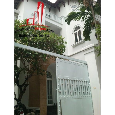 Cho thuê Biệt Thự phố tại Quận 2 khu Thảo Điền - giá 2500$