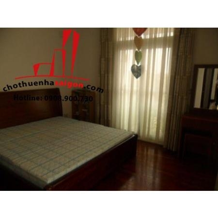 biệt thự đẹp view sông quận 2 cho thuê