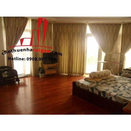 biệt thự đẹp view sông quận 2 cho thuê