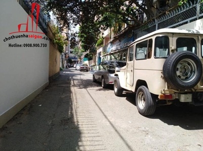 cần cho thuê villa quận phú nhuận, đường nguyễn trọng tuyển  giá cho thuê:3500$/tháng