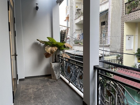 Cho thuê nhà đường Nguyễn Duy Hiệu, Thảo Điền, Q2.