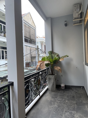 Cho thuê nhà đường Nguyễn Duy Hiệu, Thảo Điền, Q2.