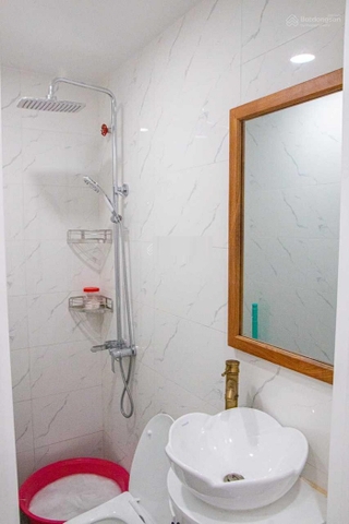 cho thuê nhà quận 1, đường nguyễn thị minh khai gá 18tr/thán