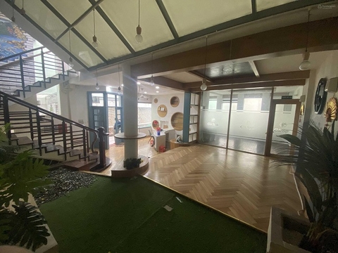 cho thuê villa quận 1, đường nguyễn thành ý giá 138tr/tháng