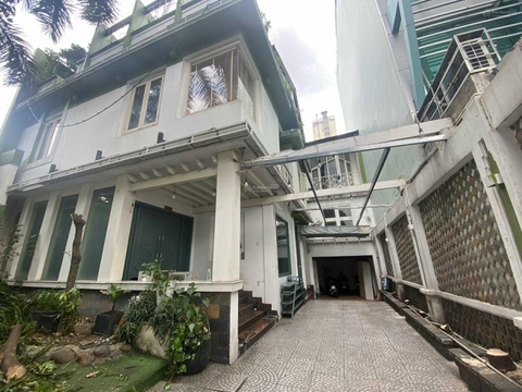 cho thuê villa quận 1, đường nguyễn thành ý giá 138tr/tháng