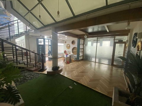 cho thuê villa quận 1, đường nguyễn thành ý giá 138tr/tháng