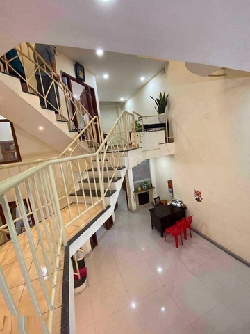 cho thuê nhà quận 1, mặt tiền đường đinh công tráng  giá 50tr/tháng