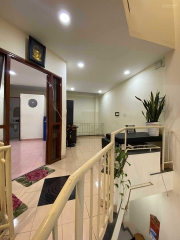 cho thuê nhà quận 1, mặt tiền đường đinh công tráng  giá 50tr/tháng