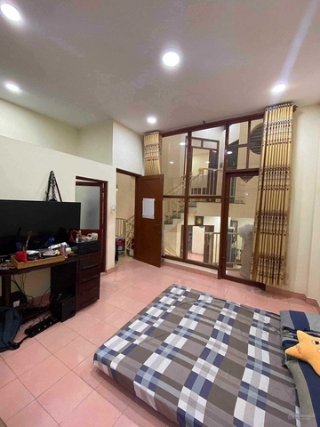 cho thuê nhà quận 1, mặt tiền đường đinh công tráng  giá 50tr/tháng