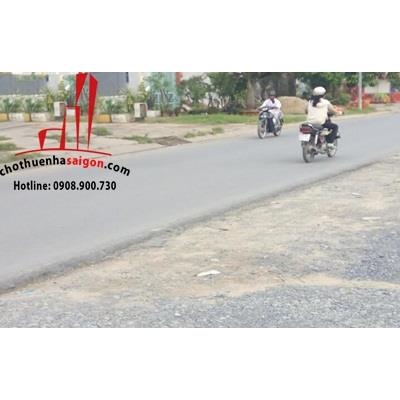 nhà ngay khu trung tâm quận 2, gần metrol  giá cho thuê:1200$/tháng, thương lượng