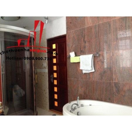 cho thuê biệt thự khu combound trần não, quận 2