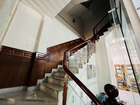 Cho thuê nhà đường Tân Cảng, Phường 25, Bình Thạnh