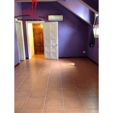 cho thuê nhà villa khu combound đường nguyễn văn hưởng, quận 2