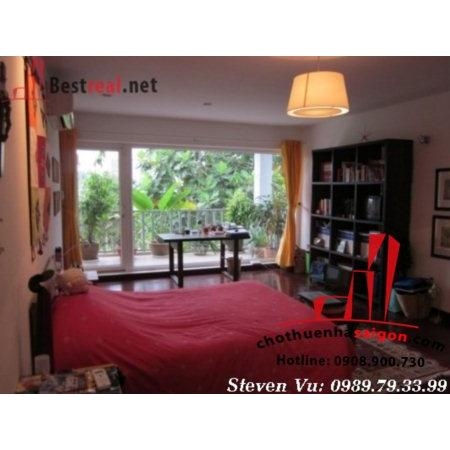 cho thuê biệt thự đường nguyễn văn hưởng, quận 2 giá 3300$