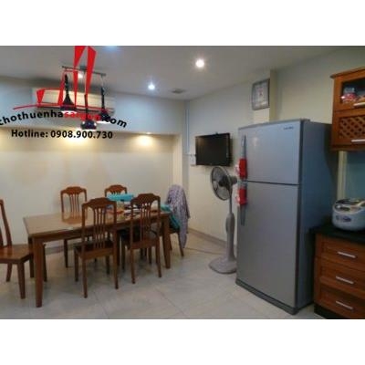 Cho thuê nhà mặt tiền đường Cư Xá Trần Quang Diệu, P.14, Quận 3.