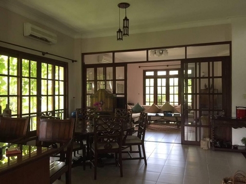 cho thuê villa quận 2, đường nguyễn văn hưởng gía 3800$/tháng