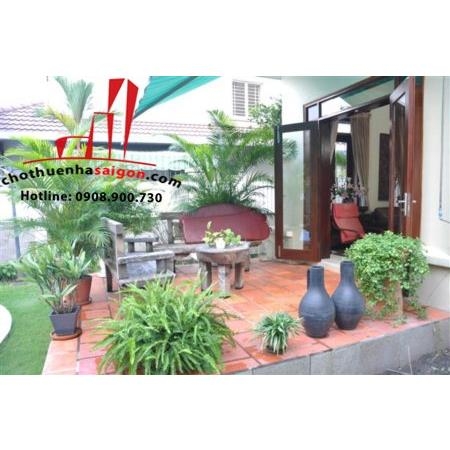 Cho thuê biệt thự  khu combound Quận 2, Thảo Điền, giá 3000$