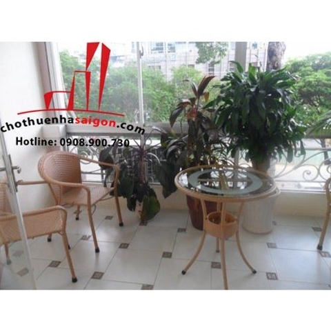 Cho thuê căn hộ quận 1, đường  Lê Lợi , giá 1300$