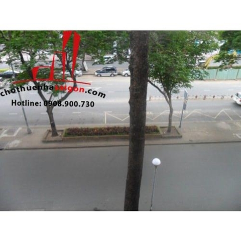 Cho thuê căn hộ quận 1, đường  Lê Lợi , giá 1300$