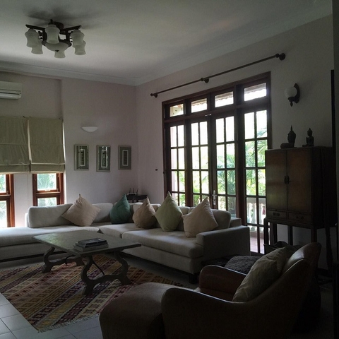 cho thuê villa quận 2, đường nguyễn văn hưởng gía 3800$/tháng