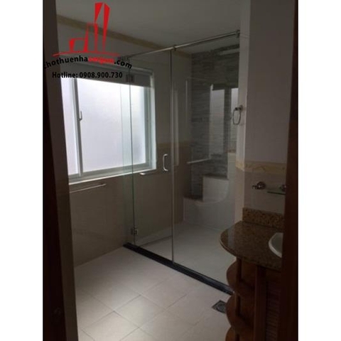 Cho thuê nhà biệt thự thiết kế đẹp khu biệt thự Nam Phú, KDC Nam Long,Quận 7