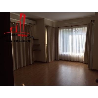 Cho thuê nhà biệt thự thiết kế đẹp khu biệt thự Nam Phú, KDC Nam Long,Quận 7