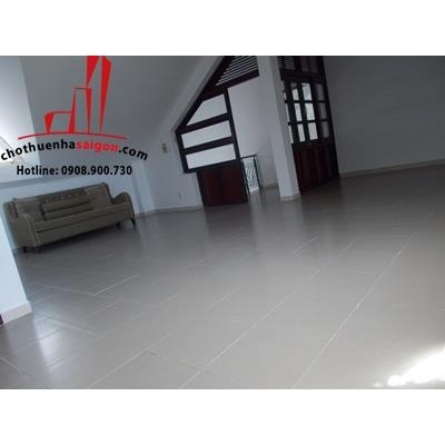 cần cho thuê biệt thự sân vườn quận 2, đường xuân thủy giá cho thuê:3000$/tháng