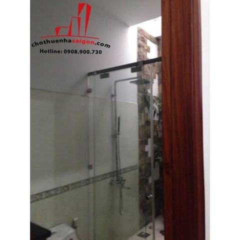 Cho thuê villa phố đường Nguyễn Kiệm, Quận Phú Nhuận, Giá 1500$ /tháng