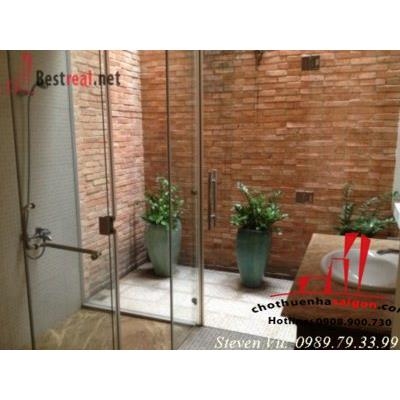 cần cho thuê biệt thự quận 2, đường nguyễn văn hưởng, giá 2700$/tháng