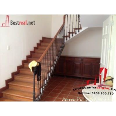 cần cho thuê biệt thự quận 2, đường nguyễn văn hưởng, giá 2700$/tháng