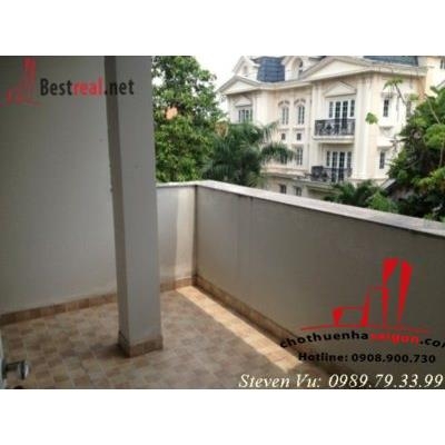 cần cho thuê biệt thự quận 2, đường nguyễn văn hưởng, giá 2700$/tháng