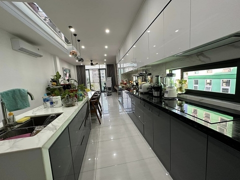 cho thuê nhà quận tân bình, đường hoàng văn thụ giá cho thuê 50tr/tháng