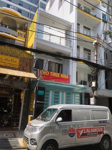 cho thuê nhà quân bình thạnh, nhà măt tiền đường nguyễn cửu vân giá cho thuê 40tr/tháng