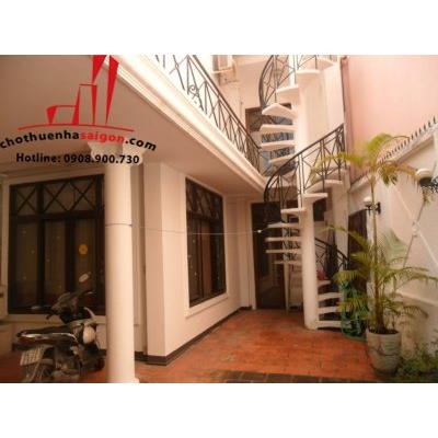 cho thuê biệt thự quận tân bình, đường nguyễn văn trỗi, giá 2500$/tháng